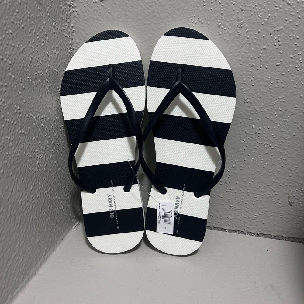 Old Navy Black and White Striped Flip Flops